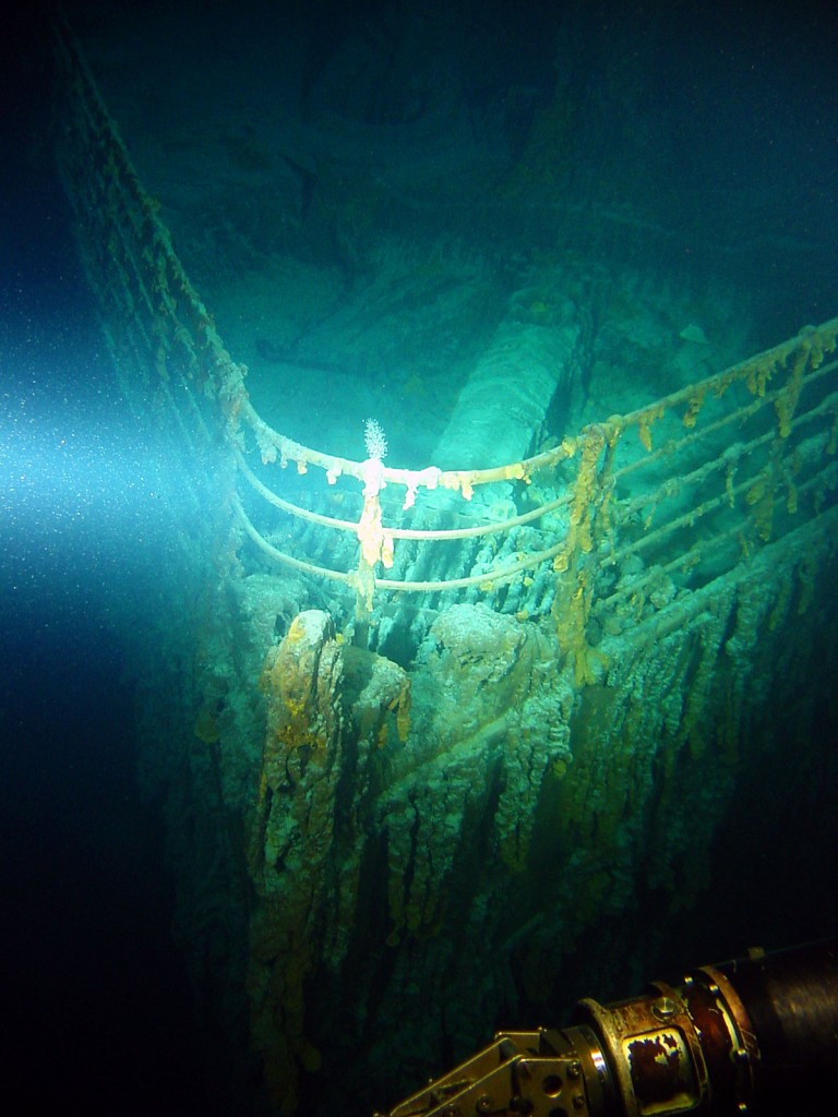 Titanic-Under-Water