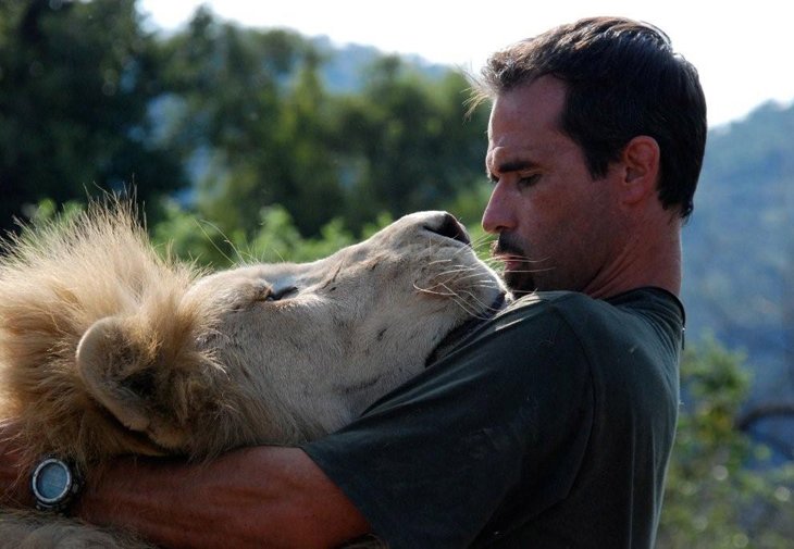 Kevin Richardson, The Lion Whisperer (15)