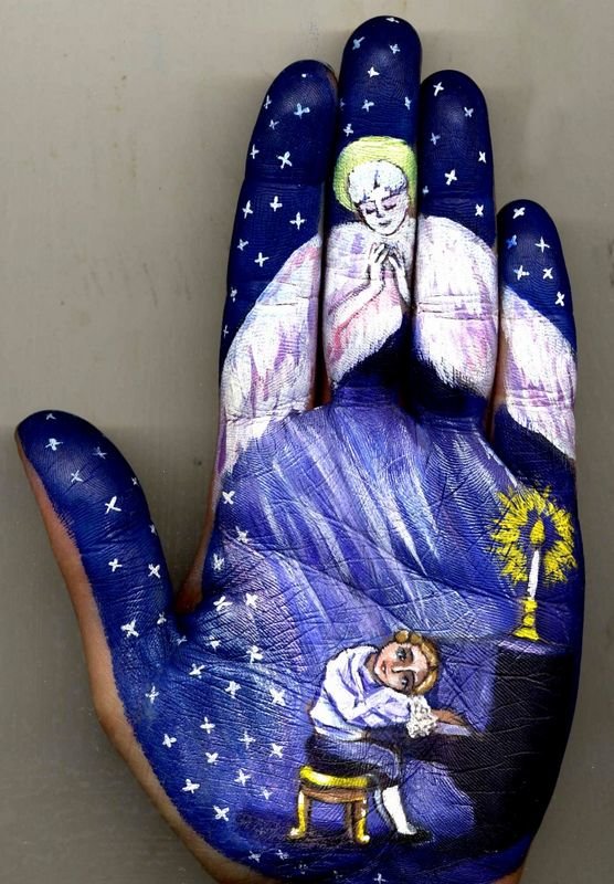 Beautiful Hand paintings by Svetlana Kolosova (9)