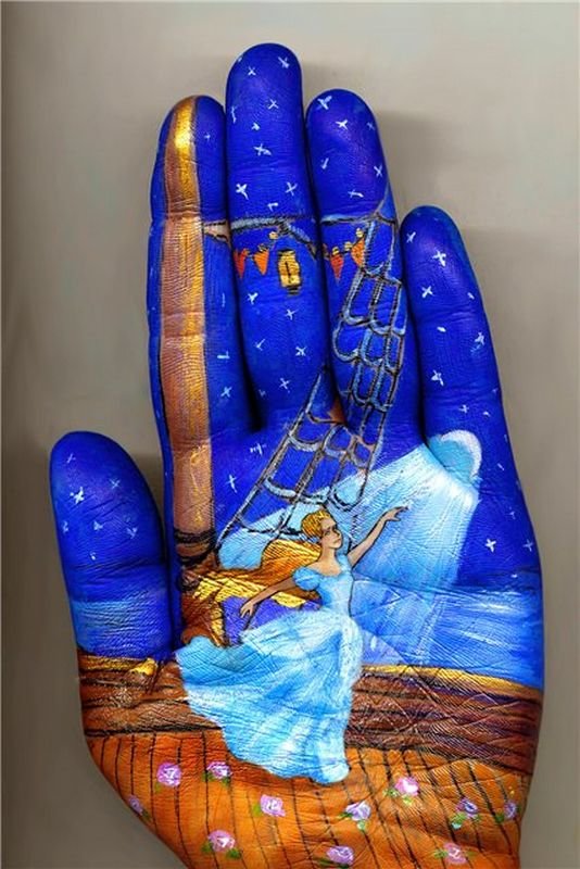 Beautiful Hand paintings by Svetlana Kolosova (2)
