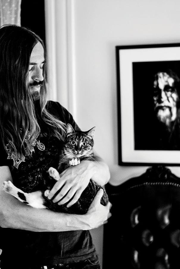 Cute Cats & the Metalheads that Love Them (5)