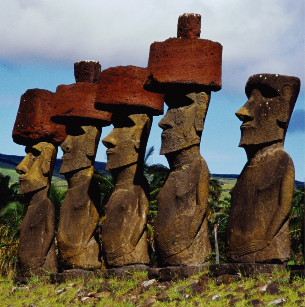 World-unsolved-Mystery-RapaNui-National-Park