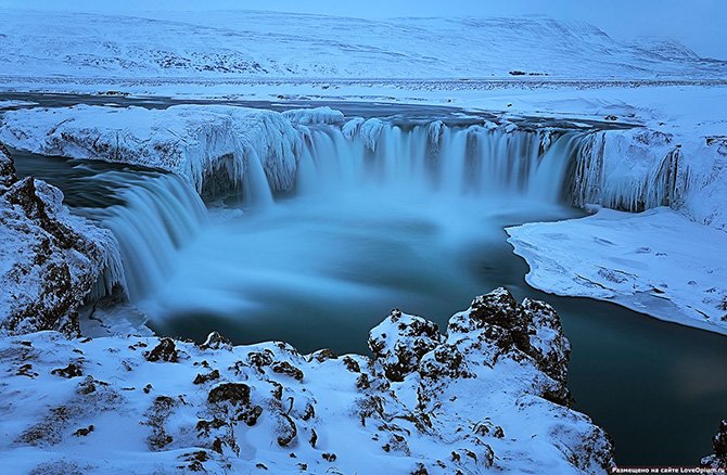 INCREDIBLE FALLS IN ICELAND (11)