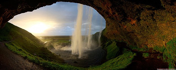 INCREDIBLE FALLS IN ICELAND (2)