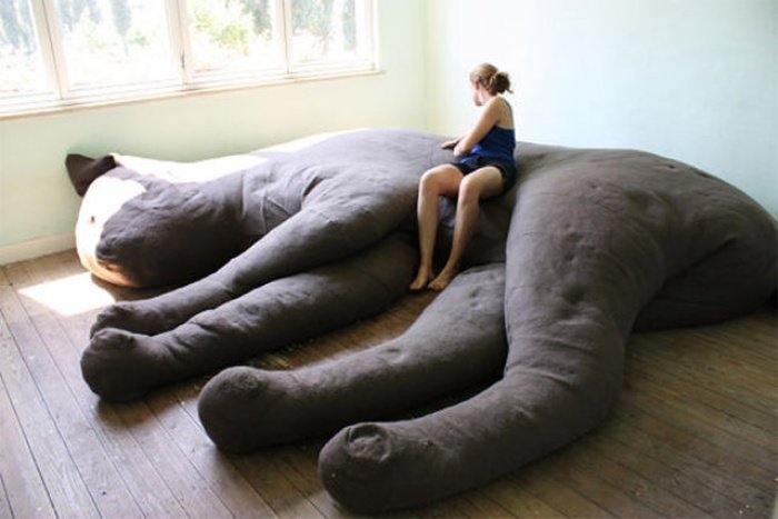 bizarre pieces of furniture that look like animals (14)